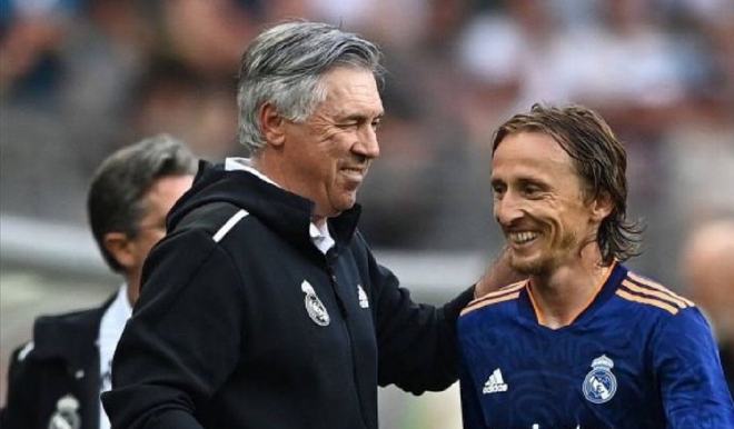 阵容稳定的 阵容稳定的