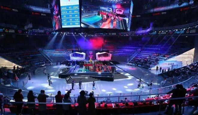 强调内容而 强调内容而