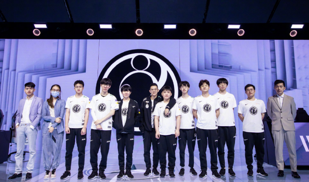 莱奥的外切 莱奥的外切